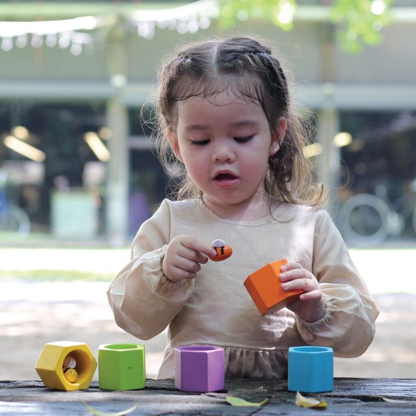 Gioco classificazione colori Beehives Plan Toys