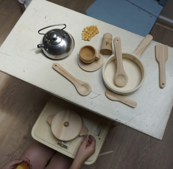 Set gioco stoviglie in legno Egmont Toys