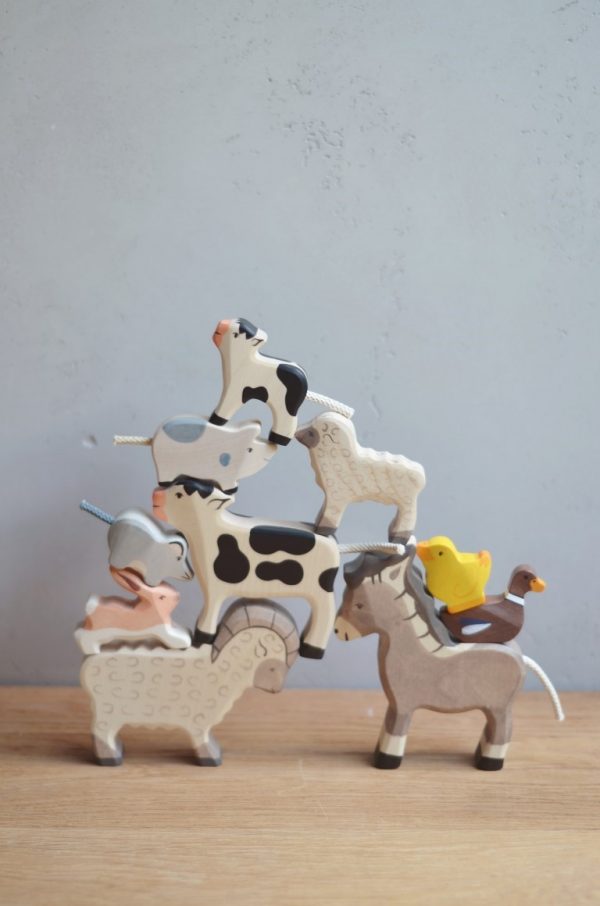 Figura legno Pecora nera in piedi - Holztiger