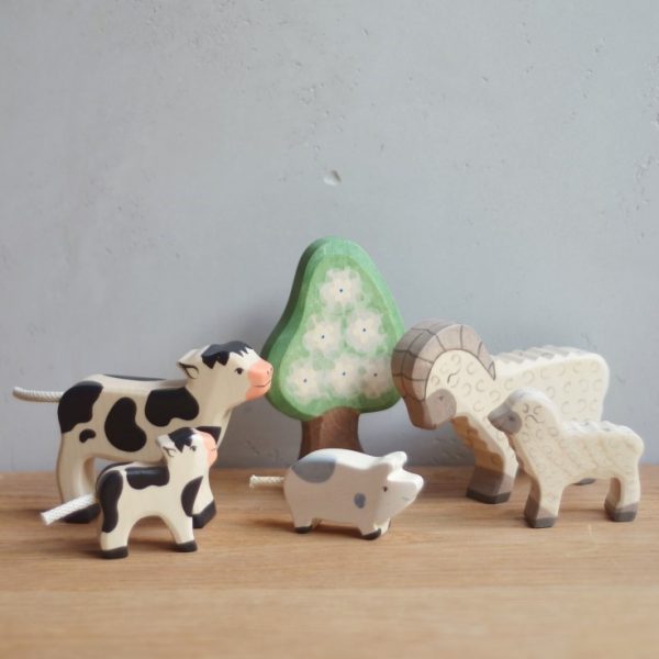Figura legno Pecora nera in piedi - Holztiger