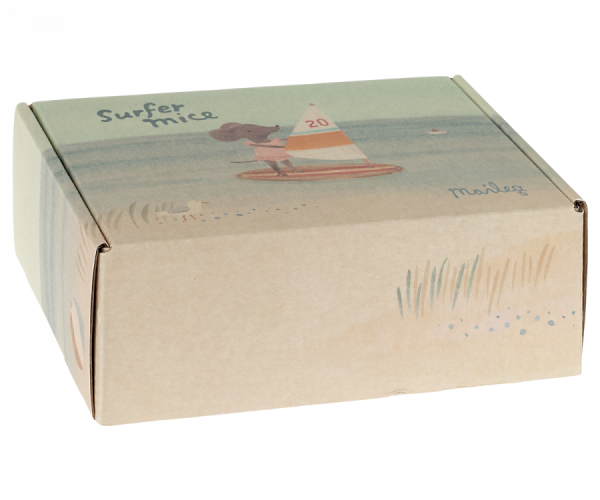 Topino surfista little sister collezione mare Maileg