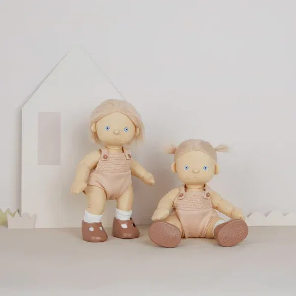 Bambola empatica DINKUM DOLLS Petal OlliElla