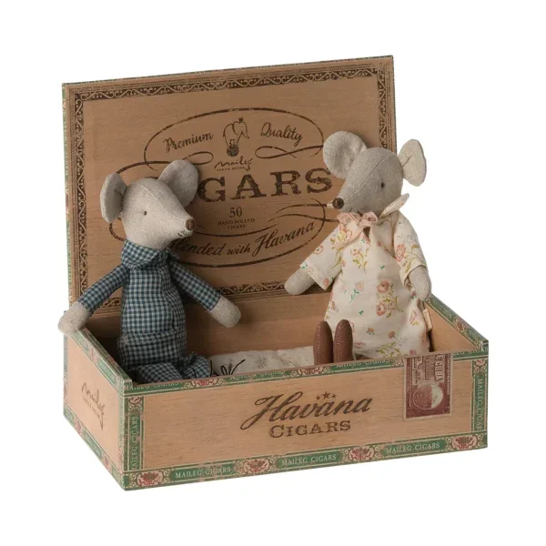Set pupazzi Grandma & Grandpa in cigar box 2023 Maileg