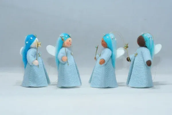 Figura Waldorf Fata blu da appendere Ambro-dolls 19