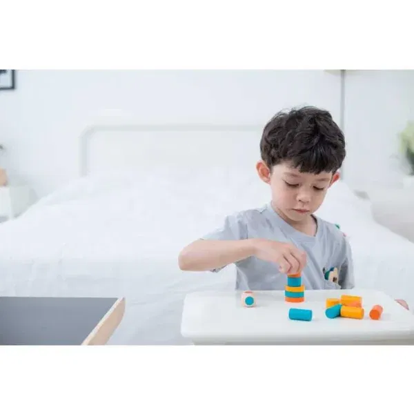 Mini game - Stacking game Plan Toys