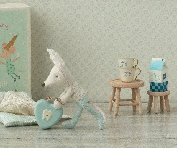Miniatura tavolo e sgabello topo Maileg