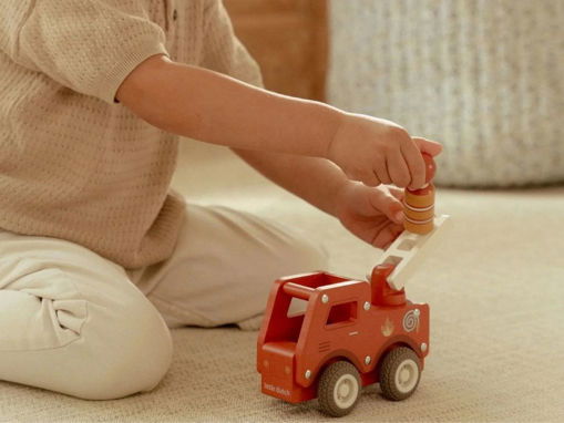 Automezzo Camion con pompieri con personaggi Little Dutch